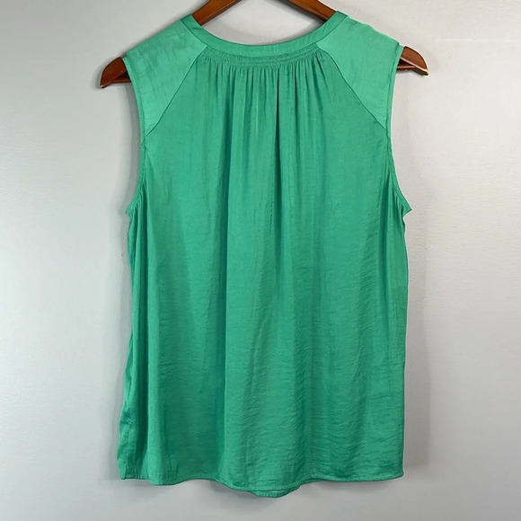 Banana Republic Factory Kelly Green Silky Sleeveless Blouse Button Keyhole M - Picture 5 of 9